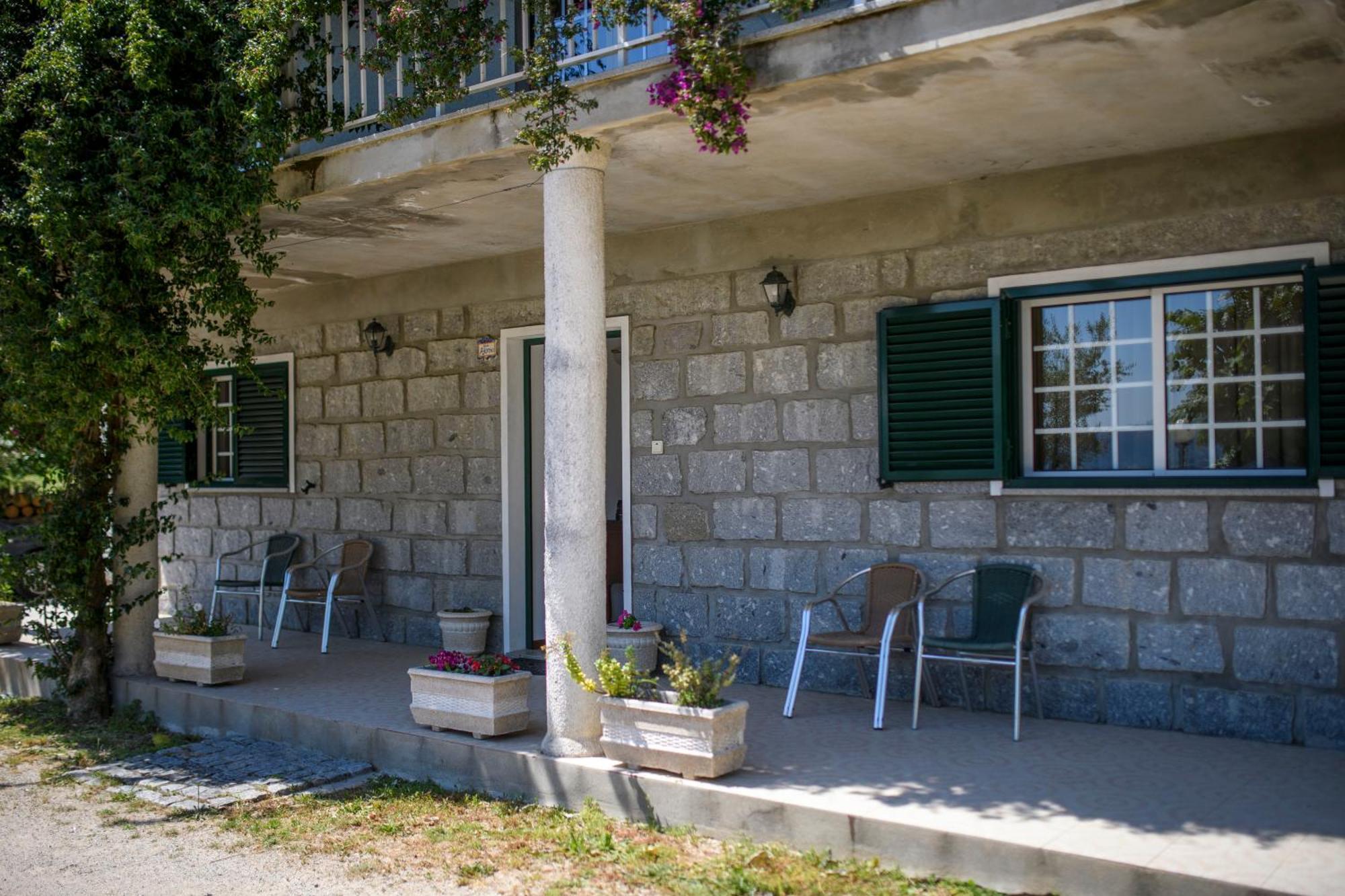 Villa Afonso'S House Geres I Braga Esterno foto